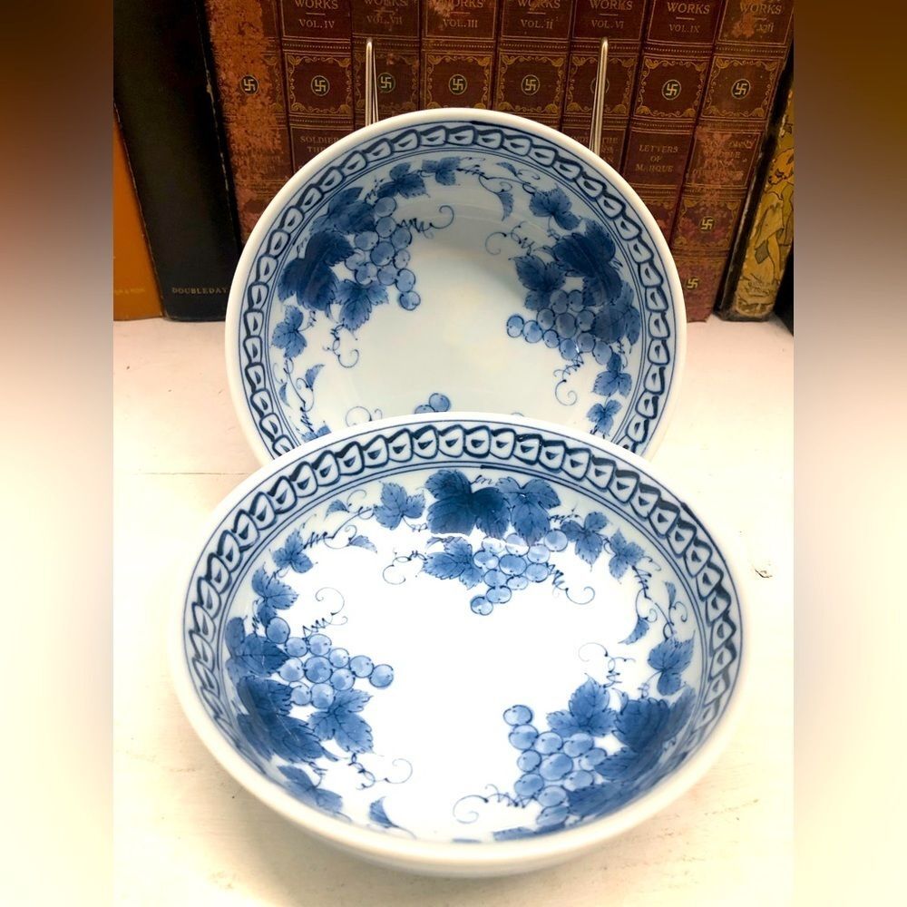 O547 Vintage Japan Blue Floral Print Grape Bowl Set of 2
